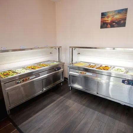 K&e And Lejlighedshotel 3*