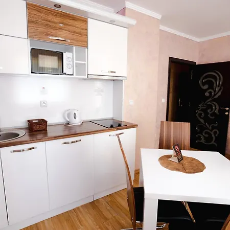 K&e And Lejlighedshotel 3*