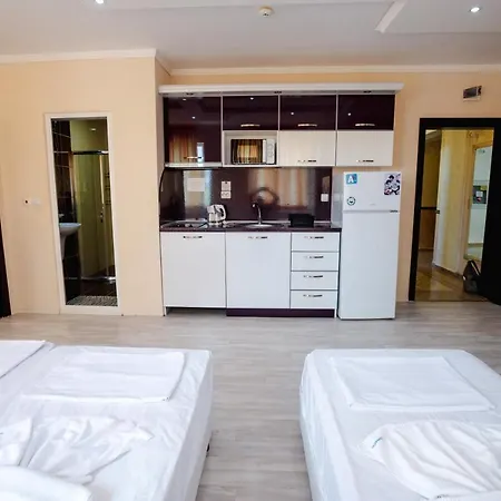 K&e And ساني بيتش