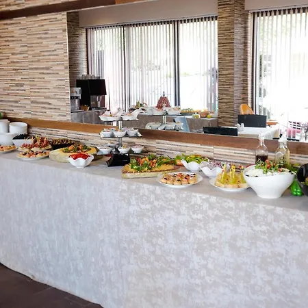 K&e And 3* סאני ביץ'