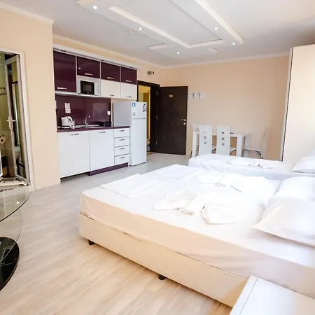 K&e And 3* סאני ביץ'