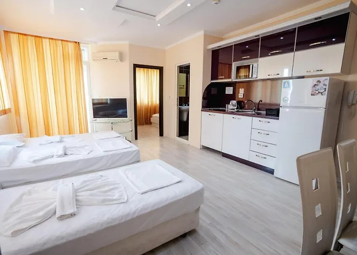 K&e And Sluneční pobřeží