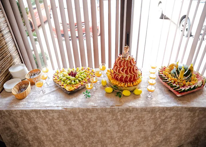 Aparthotel K&e And Sluneční pobřeží